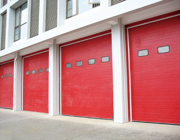 product picture of industrial lift door